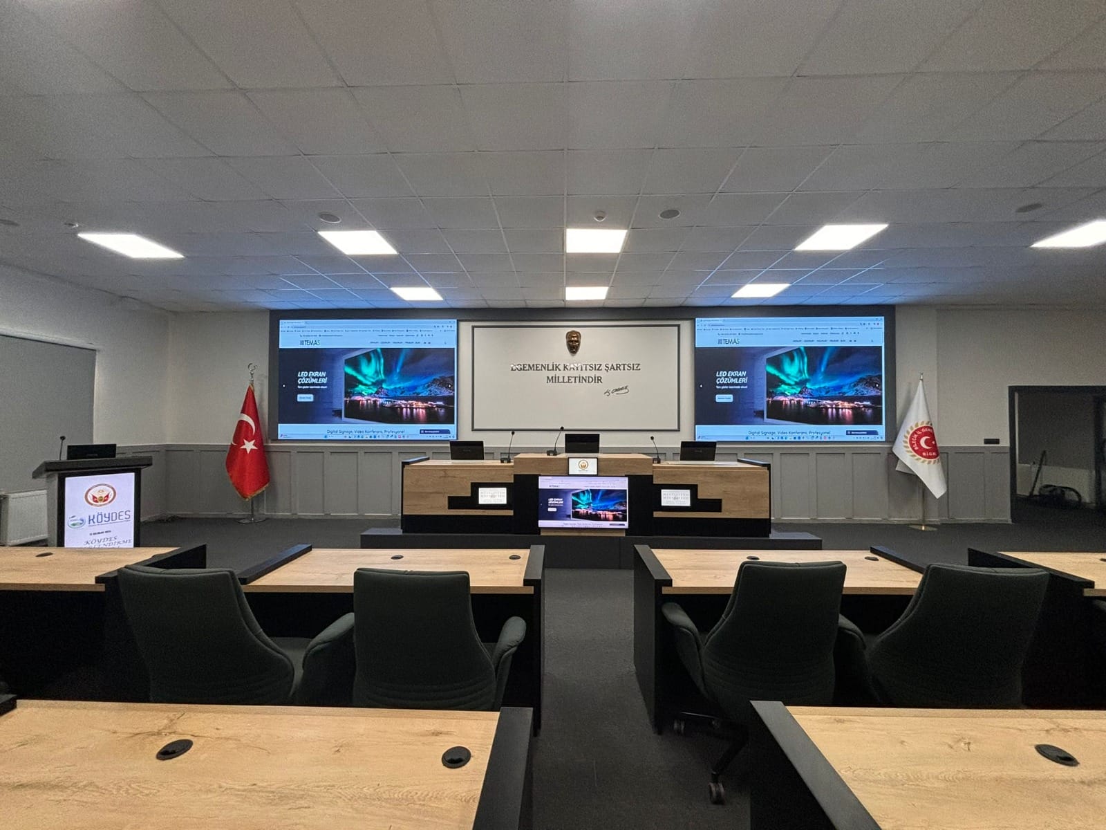 Bilecik Il Ozel Idaresi Meclis Salonu LED Ekran Projesi